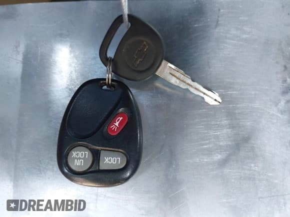 ✅ 2000 Chevrolet Suburban LS • VIN: 3GNFK16T3YG200512 • Лот: 42901923. Опубликован ранее на IAAI с пробегом 238 165 миль. Бесплатный доступ к архиву аукционных продаж из США и подробный отчёт об истории автомобиля на DreamBid. Изображение 11.