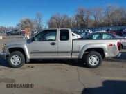 ✅ 2004 Chevrolet Colorado LS Z71 • VIN: 1GCDT196448133938 • Lot: 41647829. Wystawiony na IAAI z przebiegiem 196 530 mil. Bezpłatny archiwum sprzedaży aukcyjnych z USA i szczegółowy raport historii pojazdu na DreamBid. Zdjęcie 14.