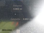 ✅ 2024 Tesla Model 3 • VIN: 5YJ3E1EA9RF828939 • Lot: 41422401. Wystawiony na IAAI z przebiegiem 4 953 mil. Bezpłatny archiwum sprzedaży aukcyjnych z USA i szczegółowy raport historii pojazdu na DreamBid. Zdjęcie 14.