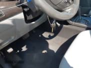 ✅ 2013 Kia Sorento LX • VIN: 5XYKT4A27DG338308 • Лот: 43229458. Опубликован ранее на IAAI с пробегом 295 048 миль. Бесплатный доступ к архиву аукционных продаж из США и подробный отчёт об истории автомобиля на DreamBid. Изображение 11.