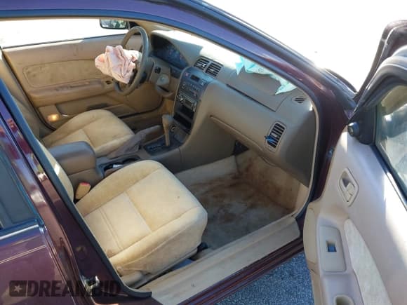 ✅ 1998 Nissan Maxima GXE • VIN: JN1CA21D6WM924907 • Лот: 41620753. Опубликован ранее на IAAI с пробегом 145 572 миль. Бесплатный доступ к архиву аукционных продаж из США и подробный отчёт об истории автомобиля на DreamBid. Изображение 5.