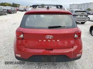 ✅ 2022 Hyundai Venue Limited • VIN: KMHRC8A32NU185220 • Lot: 88244625. Listed on Copart with 35,939 mi. Free auction sales archive from the USA and detailed vehicle history report at DreamBid. Image 6.