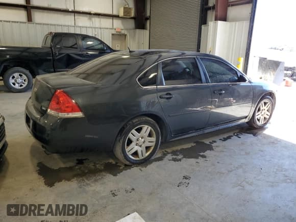 ✅ 2014 Chevrolet Impala LT • VIN: 2G1WB5E32E1147168 • Лот: 86308975. Опубликован ранее на Copart с пробегом 268 594 миль. Бесплатный доступ к архиву аукционных продаж из США и подробный отчёт об истории автомобиля на DreamBid. Изображение 3.