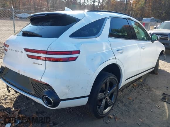 ✅ 2022 Genesis GV70 Sport • VIN: KMUMCDTC1NU035343 • Lot: 40788562. Wystawiony na IAAI z przebiegiem Nie podano. Bezpłatny archiwum sprzedaży aukcyjnych z USA i szczegółowy raport historii pojazdu na DreamBid. Zdjęcie 4.