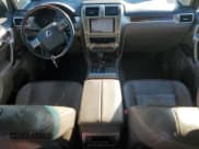 ✅ 2014 Lexus GX 460 • VIN: JTJBM7FX4E5077035 • Lot: 82708905. Wystawiony na Copart z przebiegiem 106 375 mil. Bezpłatny archiwum sprzedaży aukcyjnych z USA i szczegółowy raport historii pojazdu na DreamBid. Zdjęcie 8.