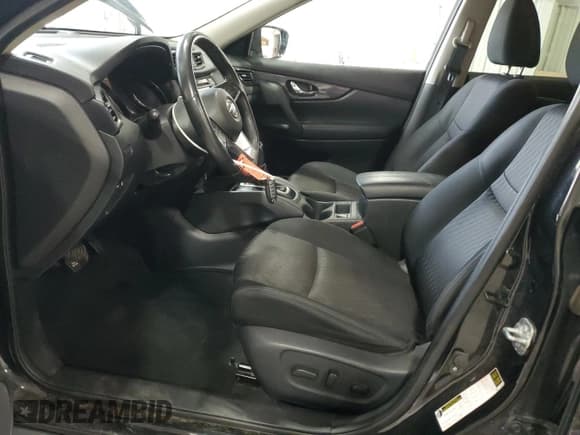 ✅ 2018 Nissan Rogue S • VIN: KNMAT2MV4JP616239 • Lot: 90718655. Wystawiony na Copart z przebiegiem 103 583 mil. Bezpłatny archiwum sprzedaży aukcyjnych z USA i szczegółowy raport historii pojazdu na DreamBid. Zdjęcie 7.