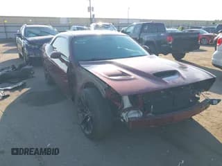 ✅ 2020 Dodge Challenger R/T Scat Pack • VIN: 2C3CDZFJXLH135173 • Lot: 43451297. Wystawiony na IAAI z przebiegiem 68 712 mil. Bezpłatny archiwum sprzedaży aukcyjnych z USA i szczegółowy raport historii pojazdu na DreamBid. Zdjęcie 1.