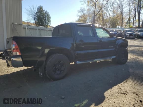 ✅ 2011 Toyota Tacoma • VIN: 3TMLU4EN8BM070455 • Лот: 86603125. Опубликован ранее на Copart с пробегом 175 372 миль. Бесплатный доступ к архиву аукционных продаж из США и подробный отчёт об истории автомобиля на DreamBid. Изображение 3.
