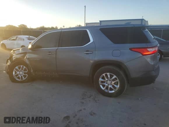 2018 Chevrolet Traverse LS с VIN 1GNERFKW0JJ242631, выставлен на аукционе Copart как лот 84857075 с пробегом 90 733 миль миль и На запчасти • Non repairable. История ставок и продаж доступна на DreamBid. Изображение 2.