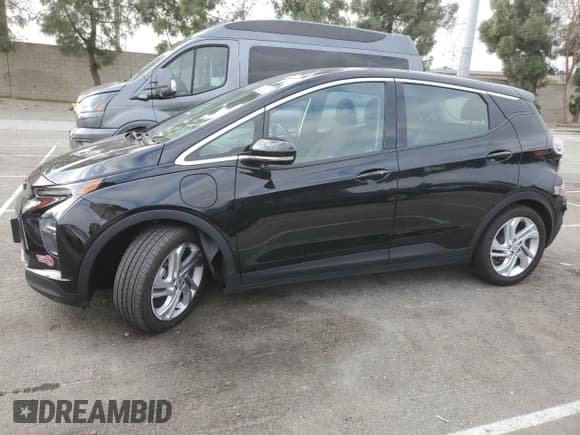 ✅ 2023 Chevrolet Bolt EV 1LT • VIN: 1G1FW6S09P4125986 • Lot: 43266075. Wystawiony na Copart z przebiegiem 16 203 mil. Bezpłatny archiwum sprzedaży aukcyjnych z USA i szczegółowy raport historii pojazdu na DreamBid. Zdjęcie 1.