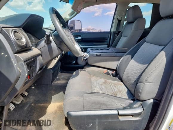 ✅ 2016 Toyota Tundra SR • VIN: 5TFRM5F10GX109309 • Lot: 64124145. Listed on Copart with 158,866 mi. Free auction sales archive from the USA and detailed vehicle history report at DreamBid. Image 7.