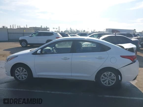 ✅ 2019 Hyundai Accent SE • VIN: 3KPC24A31KE052805 • Lot: 43614854. Listed on IAAI with 105,490 mi. Free auction sales archive from the USA and detailed vehicle history report at DreamBid. Image 14.