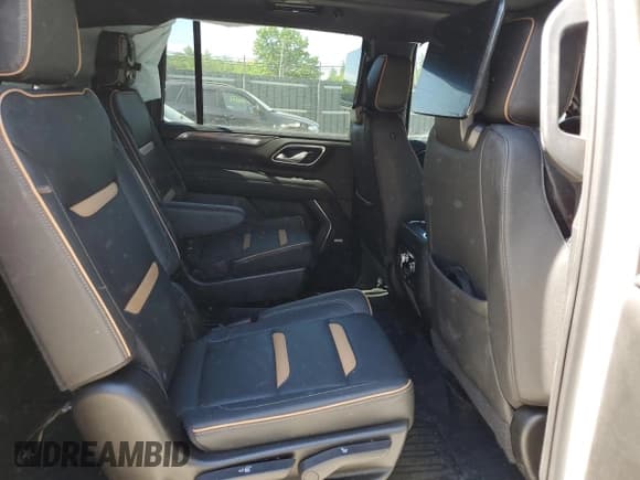 ✅ 2023 GMC Yukon XL AT4 • VIN: 1GKS2HKD1PR132549 • Lot: 56894574. Wystawiony na Copart z przebiegiem 17 350 mil. Bezpłatny archiwum sprzedaży aukcyjnych z USA i szczegółowy raport historii pojazdu na DreamBid. Zdjęcie 11.