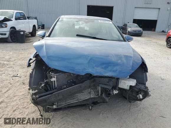 ✅ 2019 Volkswagen Golf S • VIN: 3VWW57AU5KM013314 • Lot: 82606784. Listed on Copart with 41,320 mi. Free auction sales archive from the USA and detailed vehicle history report at DreamBid. Image 5.