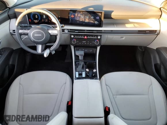 ✅ 2025 Hyundai Tucson SEL • VIN: 5NMJB3DE0SH465757 • Лот: 92328315. Опубликован ранее на Copart с пробегом 20 716 миль. Бесплатный доступ к архиву аукционных продаж из США и подробный отчёт об истории автомобиля на DreamBid. Изображение 8.