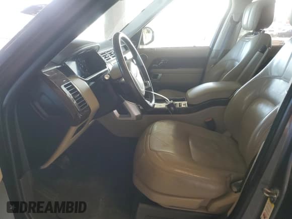 ✅ 2018 Land Rover Range Rover HSE • VIN: SALGS2RK5JA381955 • Лот: 48807545. Опубликован ранее на Copart с пробегом 85 391 миль. Бесплатный доступ к архиву аукционных продаж из США и подробный отчёт об истории автомобиля на DreamBid. Изображение 7.