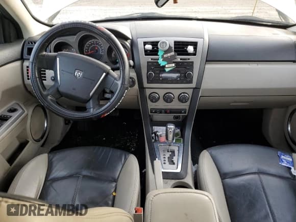 ✅ 2010 Dodge Avenger R/T • VIN: 1B3CC5FV9AN155737 • Лот: 85225054. Опубликован ранее на Copart с пробегом 122 473 миль. Бесплатный доступ к архиву аукционных продаж из США и подробный отчёт об истории автомобиля на DreamBid. Изображение 8.