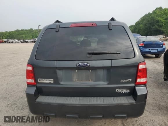 ✅ 2008 Ford Escape XLT • VIN: 1FMCU93128KD51563 • Лот: 59758545. Опубликован ранее на Copart с пробегом 126 832 миль. Бесплатный доступ к архиву аукционных продаж из США и подробный отчёт об истории автомобиля на DreamBid. Изображение 6.
