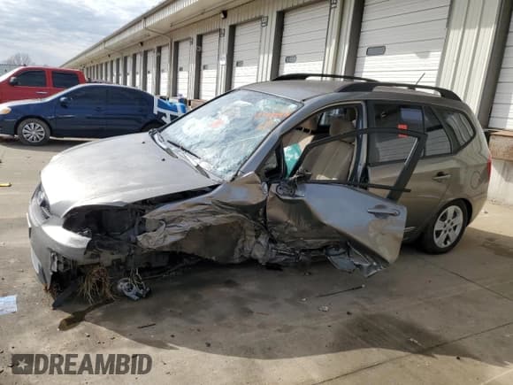 ✅ 2010 Kia Rondo LX • VIN: KNAHG8C87A7298860 • Лот: 44344945. Опубликован ранее на Copart с пробегом Не указан. Бесплатный доступ к архиву аукционных продаж из США и подробный отчёт об истории автомобиля на DreamBid. Изображение 1.