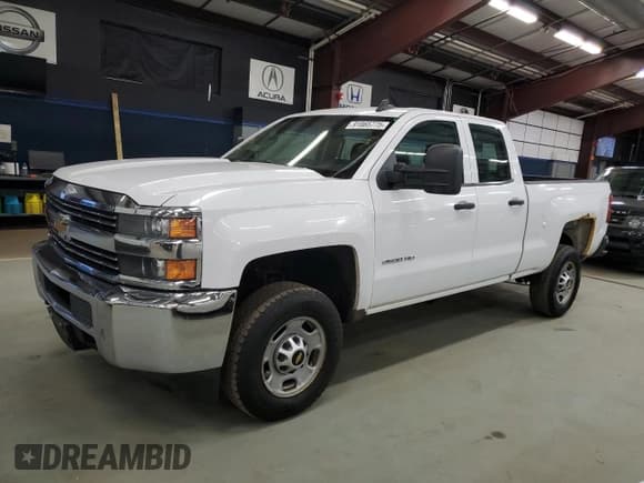 ✅ 2015 Chevrolet Silverado 2500HD Work Truck • VIN: 1GC2CUEG8FZ558244 • Lot: 91865775. Wystawiony na Copart z przebiegiem 201 743 mil. Bezpłatny archiwum sprzedaży aukcyjnych z USA i szczegółowy raport historii pojazdu na DreamBid. Zdjęcie 1.