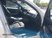 ✅ 2025 BMW 3 Series 330i xDrive • VIN: 3MW89CW09S8F30815 • Lot: 42959851. Wystawiony na IAAI z przebiegiem 13 232 mil. Bezpłatny archiwum sprzedaży aukcyjnych z USA i szczegółowy raport historii pojazdu na DreamBid. Zdjęcie 5.