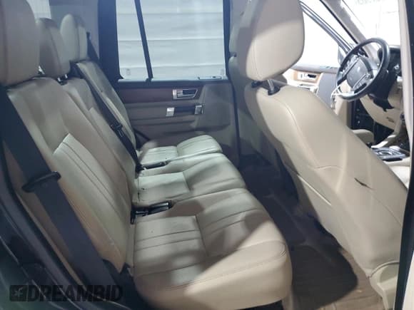 ✅ 2016 Land Rover LR4 HSE • VIN: SALAG2V60GA798277 • Лот: 91967965. Опубликован ранее на Copart с пробегом 80 320 миль. Бесплатный доступ к архиву аукционных продаж из США и подробный отчёт об истории автомобиля на DreamBid. Изображение 11.