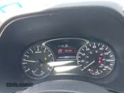 ✅ 2019 Nissan Pathfinder SV • VIN: 5N1DR2MM9KC601694 • Lot: 43425750. Wystawiony na IAAI z przebiegiem 167 984 mil. Bezpłatny archiwum sprzedaży aukcyjnych z USA i szczegółowy raport historii pojazdu na DreamBid. Zdjęcie 7.