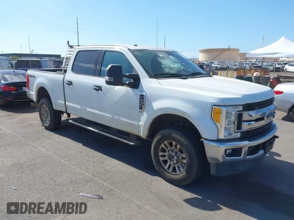 ✅ 2017 Ford F-250 Lariat • VIN: 1FT7W2B6XHEE58900 • Lot: 42768235. Wystawiony na IAAI z przebiegiem 87 710 mil. Bezpłatny archiwum sprzedaży aukcyjnych z USA i szczegółowy raport historii pojazdu na DreamBid. Zdjęcie 1.
