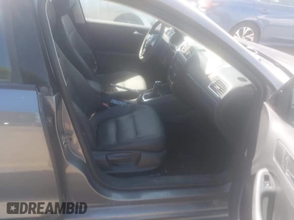 ✅ 2012 Volkswagen Jetta SE • VIN: 3VWDP7AJ3CM096668 • Lot: 42381677. Listed on IAAI with 200,505 mi. Free auction sales archive from the USA and detailed vehicle history report at DreamBid. Image 5.