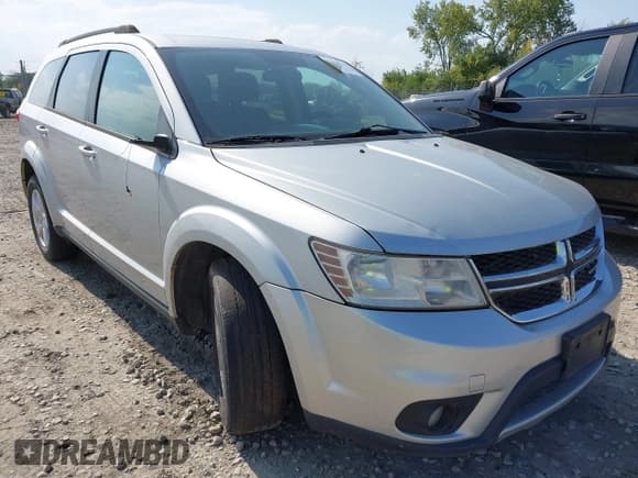✅ 2011 Dodge Journey Mainstreet • VIN: 3D4PH1FG6BT559384 • Lot: 43358618. Listed on IAAI with 148,054 mi. Free auction sales archive from the USA and detailed vehicle history report at DreamBid. Image 6.