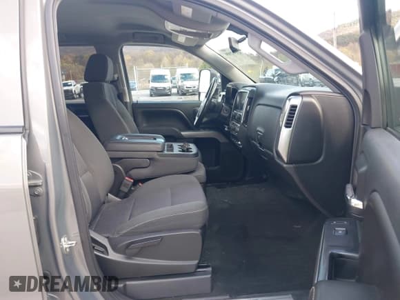 ✅ 2017 Chevrolet Silverado 1500 LT • VIN: 3GCUKREC8HG168351 • Lot: 43592900. Listed on IAAI with 144,711 mi. Free auction sales archive from the USA and detailed vehicle history report at DreamBid. Image 5.