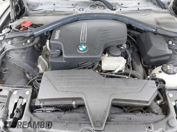 ✅ 2015 BMW 3 Series 328i xDrive • VIN: WBA3B5G52FNS15992 • Lot: 42302001. Wystawiony na IAAI z przebiegiem Nie podano. Bezpłatny archiwum sprzedaży aukcyjnych z USA i szczegółowy raport historii pojazdu na DreamBid. Zdjęcie 10.