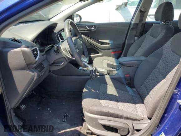 ✅ 2019 Hyundai Ioniq • VIN: KMHC65LD6KU154324 • Lot: 50792675. Wystawiony na Copart z przebiegiem 83 922 mil. Bezpłatny archiwum sprzedaży aukcyjnych z USA i szczegółowy raport historii pojazdu na DreamBid. Zdjęcie 7.