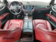 ✅ 2016 Maserati Ghibli S • VIN: ZAM57RSA0G1183122 • Lot: 71105145. Wystawiony na Copart z przebiegiem 78 097 mil. Bezpłatny archiwum sprzedaży aukcyjnych z USA i szczegółowy raport historii pojazdu na DreamBid. Zdjęcie 8.