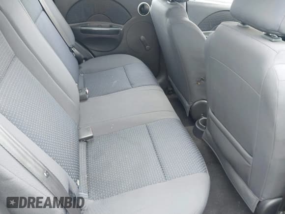 ✅ 2007 Chevrolet Aveo LS • VIN: KL1TD66647B748899 • Lot: 41126412. Wystawiony na IAAI z przebiegiem 124 187 mil. Bezpłatny archiwum sprzedaży aukcyjnych z USA i szczegółowy raport historii pojazdu na DreamBid. Zdjęcie 8.