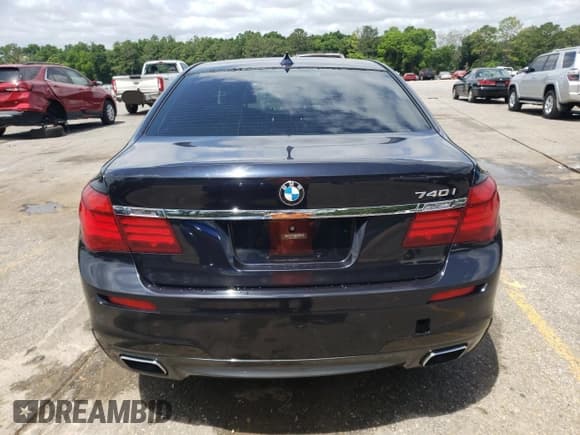 ✅ 2014 BMW 7 Series 740i • VIN: WBAYA6C50ED144168 • Lot: 57034655. Wystawiony na Copart z przebiegiem 118 806 mil. Bezpłatny archiwum sprzedaży aukcyjnych z USA i szczegółowy raport historii pojazdu na DreamBid. Zdjęcie 6.