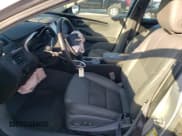 ✅ 2017 Chevrolet Impala LT • VIN: 2G1105S30H9102790 • Лот: 68887974. Опубликован ранее на Copart с пробегом 160 432 миль. Бесплатный доступ к архиву аукционных продаж из США и подробный отчёт об истории автомобиля на DreamBid. Изображение 7.