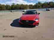 ✅ 2022 Hyundai Sonata Sport • VIN: 5NPEJ4J28NH137398 • Lot: 38150593. Wystawiony na Copart z przebiegiem 8 953 mil mil. Skorzystaj z bezpłatnego archiwum sprzedaży aukcyjnych z USA i zobacz szczegółowy raport historii pojazdu na DreamBid. Zdjęcie 10.