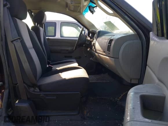 2008 Chevrolet Silverado 1500 Work Truck with VIN 1GCEC19X28Z217379, listed as a IAAI auction lot 41752690 with 325,103 mi miles and . Bid and sale history available at DreamBid. Image 5.