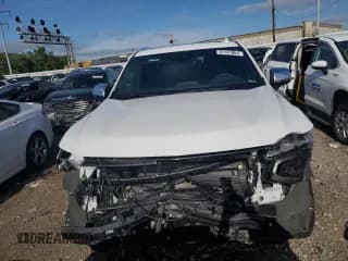 ✅ 2024 Chevrolet Suburban Premier • VIN: 1GNSKFKD2RR107802 • Lot: 61141004. Wystawiony na Copart z przebiegiem 12 360 mil. Bezpłatny archiwum sprzedaży aukcyjnych z USA i szczegółowy raport historii pojazdu na DreamBid. Zdjęcie 5.