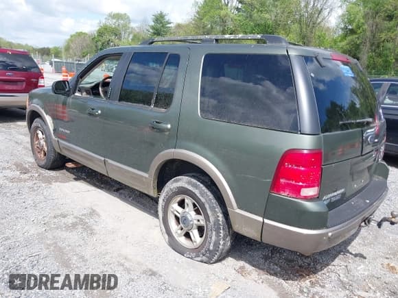 ✅ 2002 Ford Explorer Eddie Bauer • VIN: 1FMDU74E32ZB28117 • Lot: 42095761. Wystawiony na IAAI z przebiegiem 125 946 mil. Bezpłatny archiwum sprzedaży aukcyjnych z USA i szczegółowy raport historii pojazdu na DreamBid. Zdjęcie 3.