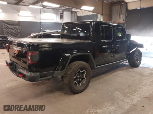 ✅ 2022 Jeep Gladiator Rubicon • VIN: 1C6JJTBG7NL127032 • Lot: 42578314. Wystawiony na IAAI z przebiegiem 87 804 mil. Bezpłatny archiwum sprzedaży aukcyjnych z USA i szczegółowy raport historii pojazdu na DreamBid. Zdjęcie 4.
