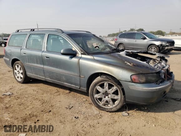 ✅ 2002 Volvo V70 • VIN: YV1SJ58DX21249326 • Lot: 70977624. Listed on Copart with Not provided. Free auction sales archive from the USA and detailed vehicle history report at DreamBid. Image 4.