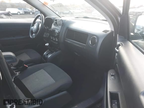 ✅ 2011 Jeep Compass Latitude • VIN: 1J4NT1FB6BD213892 • Лот: 43638797. Опубликован ранее на IAAI с пробегом 126 730 миль. Бесплатный доступ к архиву аукционных продаж из США и подробный отчёт об истории автомобиля на DreamBid. Изображение 5.