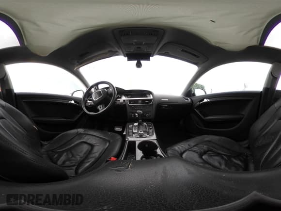 ✅ 2009 Audi A5 • VIN: WAUDK78T29A035114 • Лот: 42252378. Опубликован ранее на IAAI с пробегом 149 689 миль. Бесплатный доступ к архиву аукционных продаж из США и подробный отчёт об истории автомобиля на DreamBid. Изображение 17.