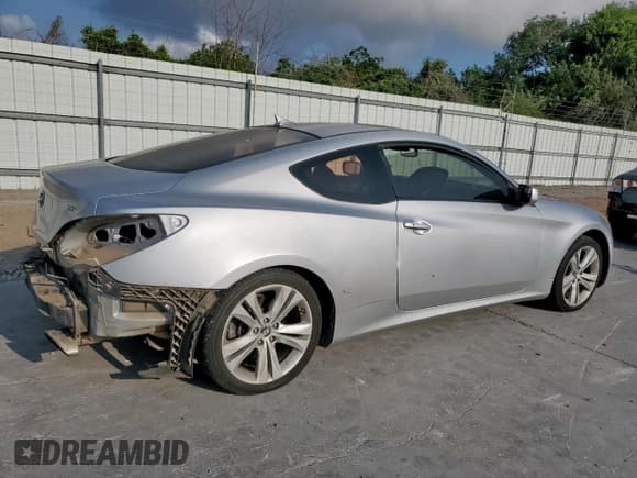 ✅ 2011 Hyundai Genesis Coupe • VIN: KMHHT6KDXBU042776 • Lot: 57615765. Wystawiony na Copart z przebiegiem 200 352 mil. Bezpłatny archiwum sprzedaży aukcyjnych z USA i szczegółowy raport historii pojazdu na DreamBid. Zdjęcie 3.