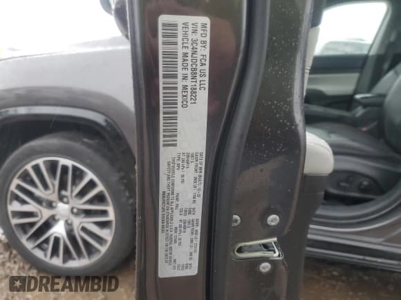 ✅ 2022 Jeep Compass (RED) Edition • VIN: 3C4NJDCB8NT188221 • Lot: 89811815. Wystawiony na Copart z przebiegiem 27 461 mil. Bezpłatny archiwum sprzedaży aukcyjnych z USA i szczegółowy raport historii pojazdu na DreamBid. Zdjęcie 14.