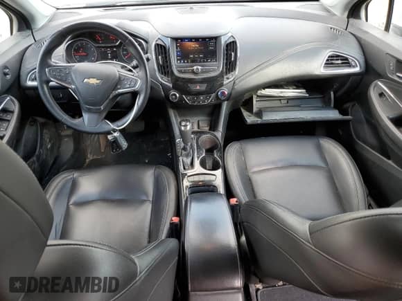 ✅ 2019 Chevrolet Cruze Premier • VIN: 1G1BF5SM3K7101945 • Lot: 50795055. Wystawiony na Copart z przebiegiem 139 724 mil mil. Skorzystaj z bezpłatnego archiwum sprzedaży aukcyjnych z USA i zobacz szczegółowy raport historii pojazdu na DreamBid. Zdjęcie 8.