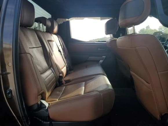 ✅ 2022 Toyota Tundra 1794 Edition • VIN: 5TFMA5DB3NX024914 • Lot: 80609715. Listed on Copart with 61,860 mi. Free auction sales archive from the USA and detailed vehicle history report at DreamBid. Image 10.