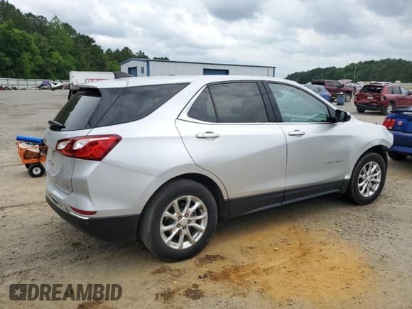✅ 2020 Chevrolet Equinox LT • VIN: 2GNAXJEV5L6258897 • Lot: 56112625. Listed on Copart with 195,968 mi. Free auction sales archive from the USA and detailed vehicle history report at DreamBid. Image 3.